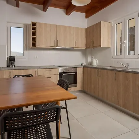 Konstantinos Hilltop Vineyard Escape * Chania (Crete)