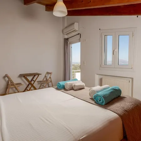 Willa Konstantinos Hilltop Vineyard Escape