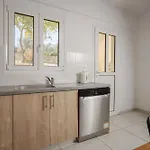 Konstantinos Hilltop Vineyard Escape