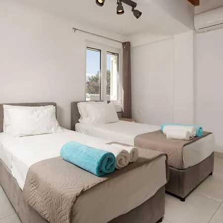 Konstantinos Hilltop Vineyard Escape Villa *