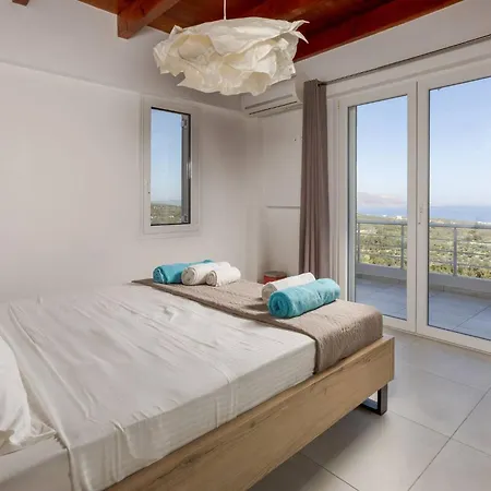 Villa Konstantinos Hilltop Vineyard Escape La Canée
