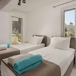 Konstantinos Hilltop Vineyard Escape * خانيا