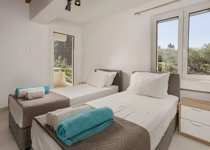 Вилла Konstantinos Hilltop Vineyard Escape